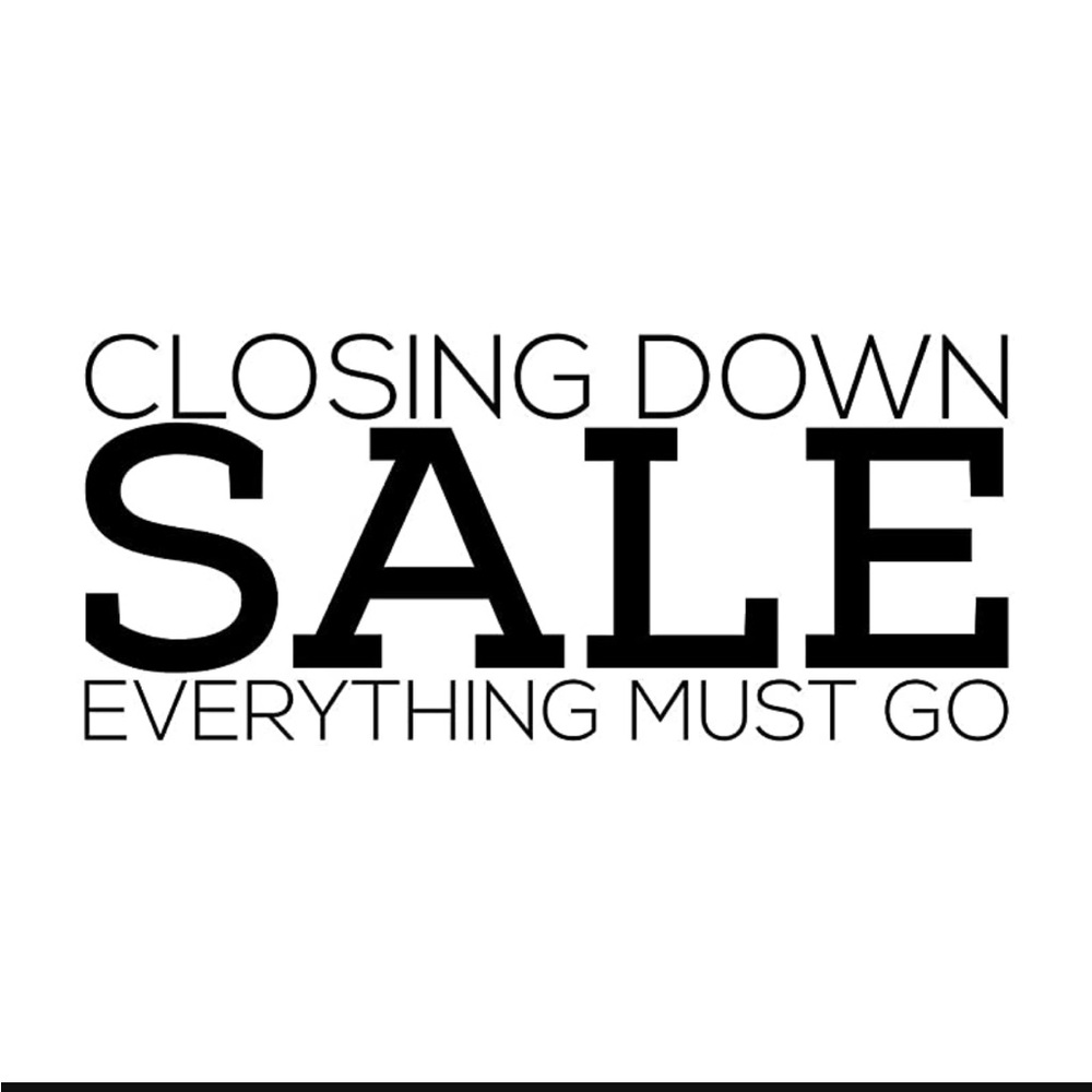 Closet closing. Accepting all reasonable offers